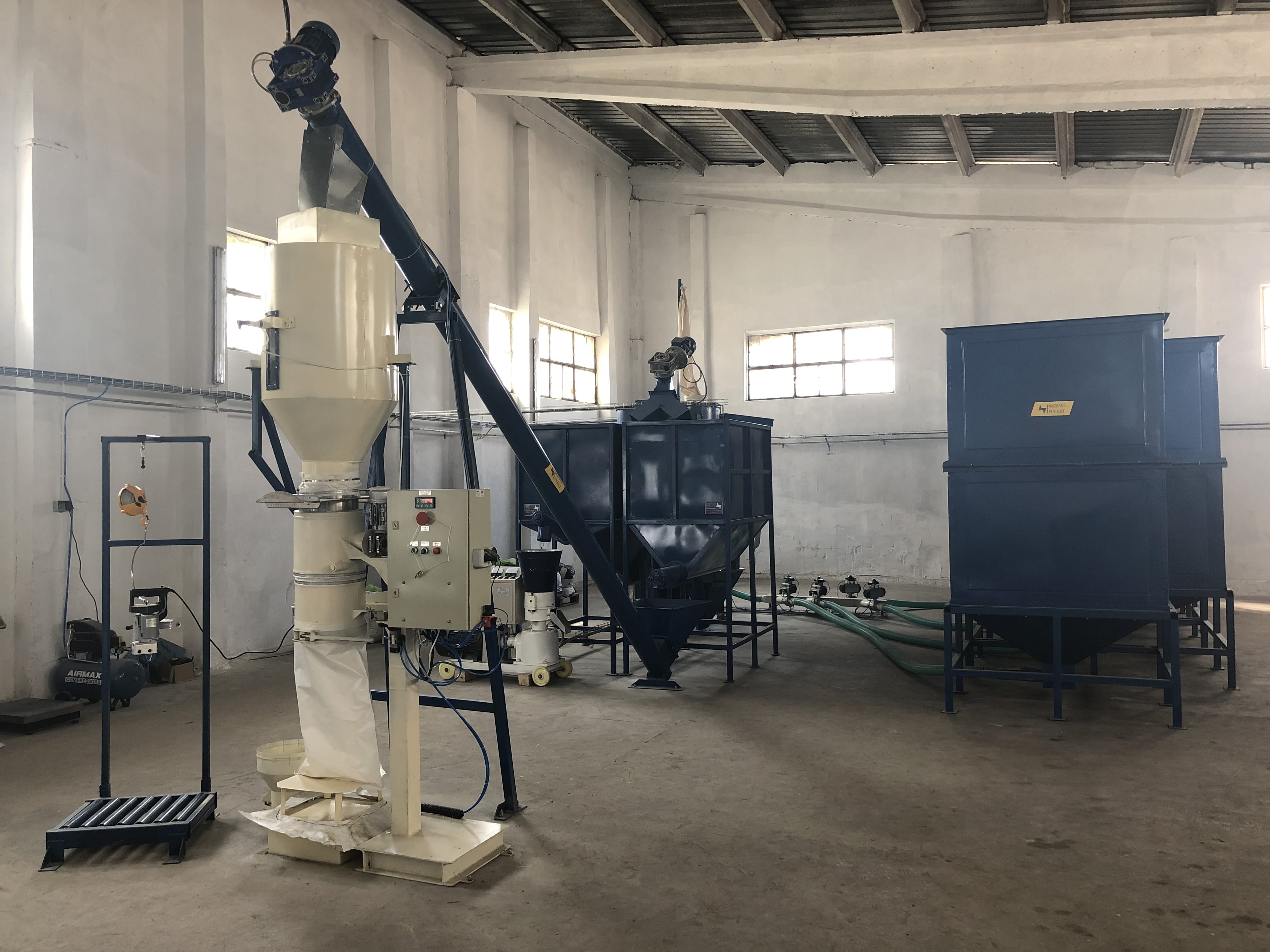 Micro Fabrica de Nutrețuri Combinate (microFNC) Ceris